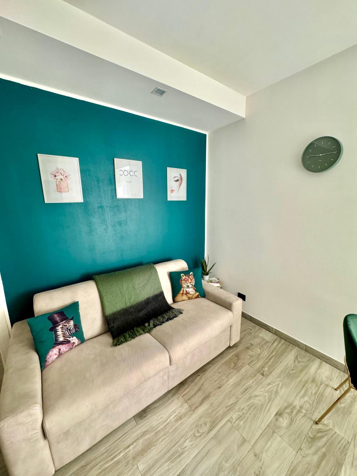 Time To Escape 2 Apartment Tirano Ngoại thất bức ảnh